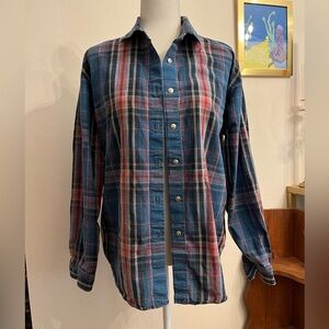 Gorgeous Vintage LizWear cotton button up 90’s Americana style shirt Women’s M